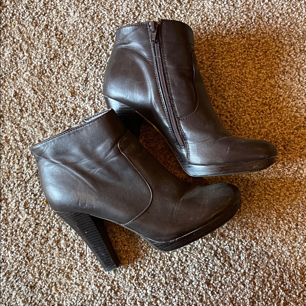 Classic Brown High-Heel Ankle Booties with Side Zip